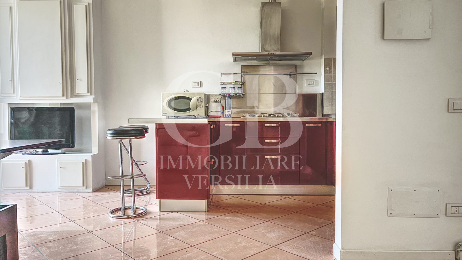 Marina di Pietrasanta, Tonfano, bell’appartamento vista Mare con due camere e posto auto