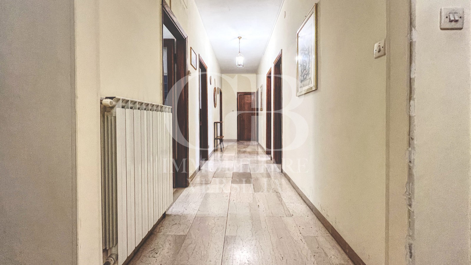 Lido di Camaiore, 100 Mt dal Mare, spazioso appartamento con tre camere in zona centralissima