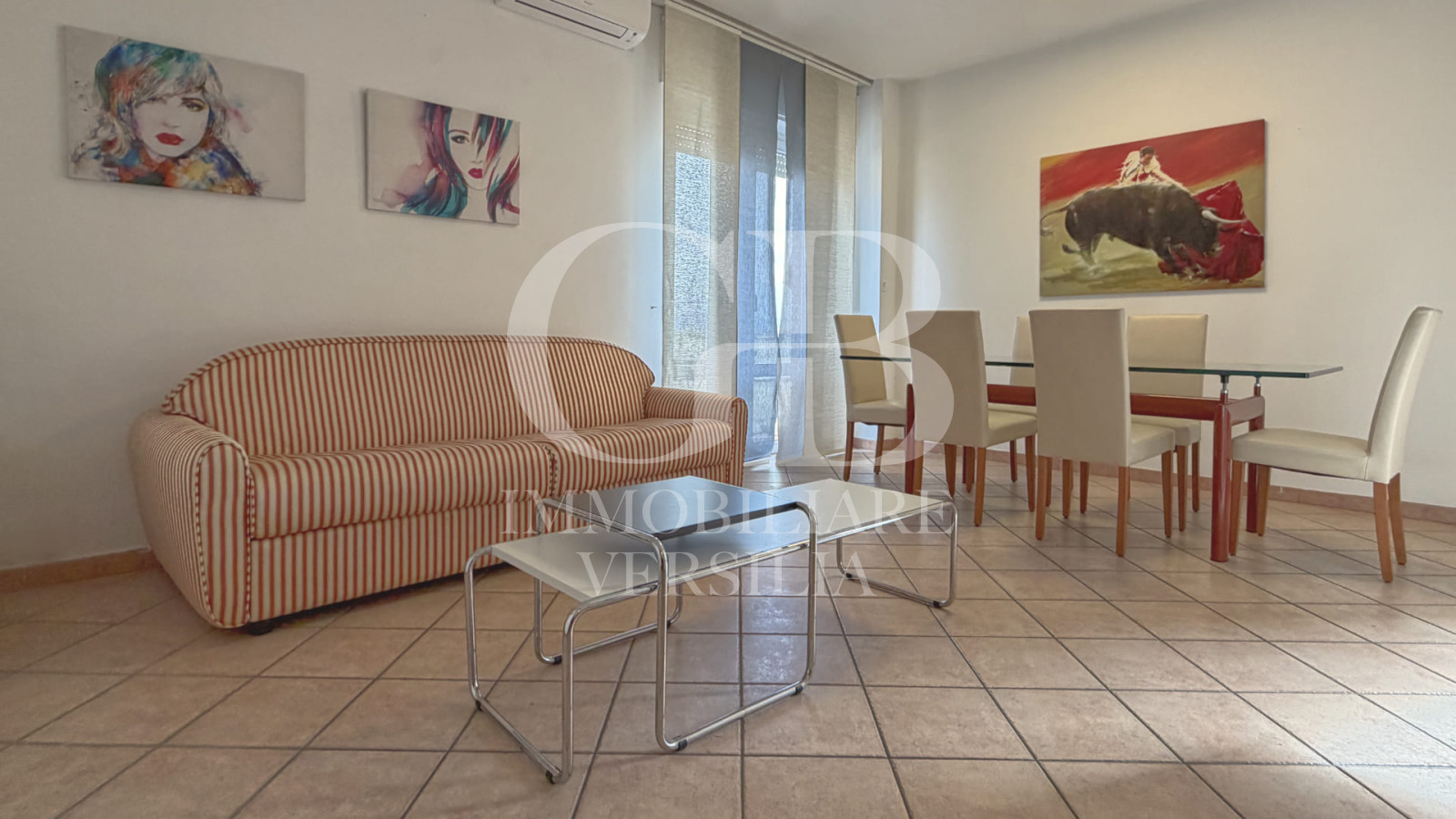 Lido di Camaiore, 100 Mt dal Mare, appartamento all’ultimo piano con vista.